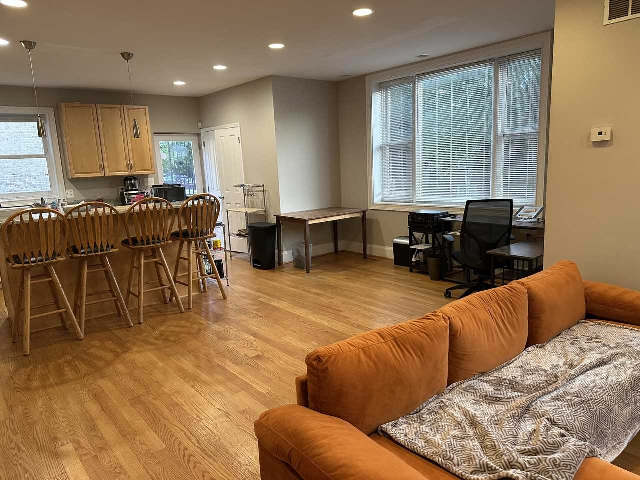 1001 F St Ne #NA - Photo 7 of 29