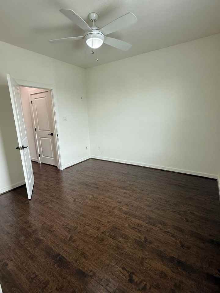 2704 Forest Park Blvd - Photo 6 of 10
