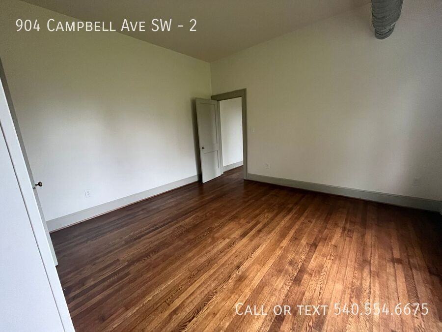 904 Campbell Avenue Southwest #2 - Photo 5 of 10
