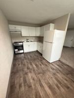 featured image of 305-418 305-418 Betsy Ross Pl / 305-417 Paul Revere Pl / 306-322 W. 65th St / 601 W. 61st St / 6505-6604 N. Harrison St / 6543 Scott St