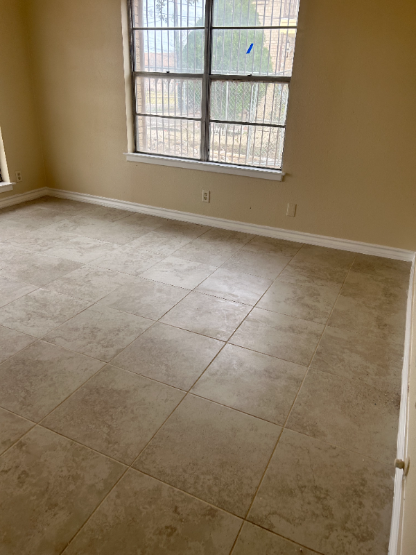 3101 E Price St - Photo 2 of 7