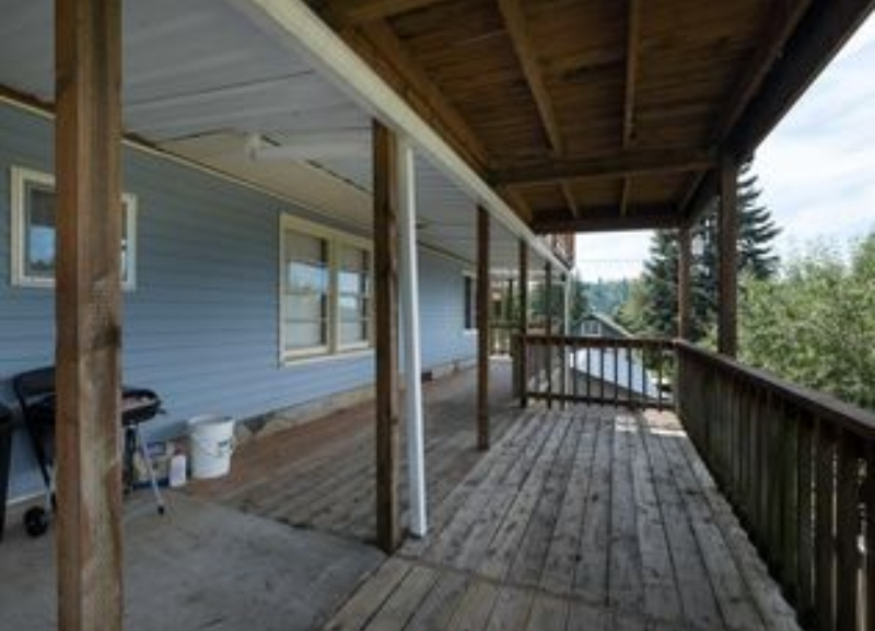 167 Se Douglas St #2 - Photo 3 of 12