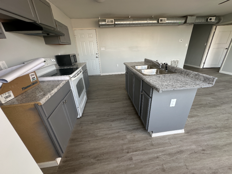 2838 Linden Ave #101 - Photo 3 of 20