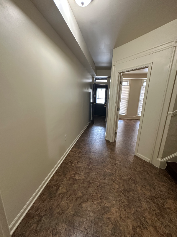 533 Oakland Ave #A - Photo 3 of 15