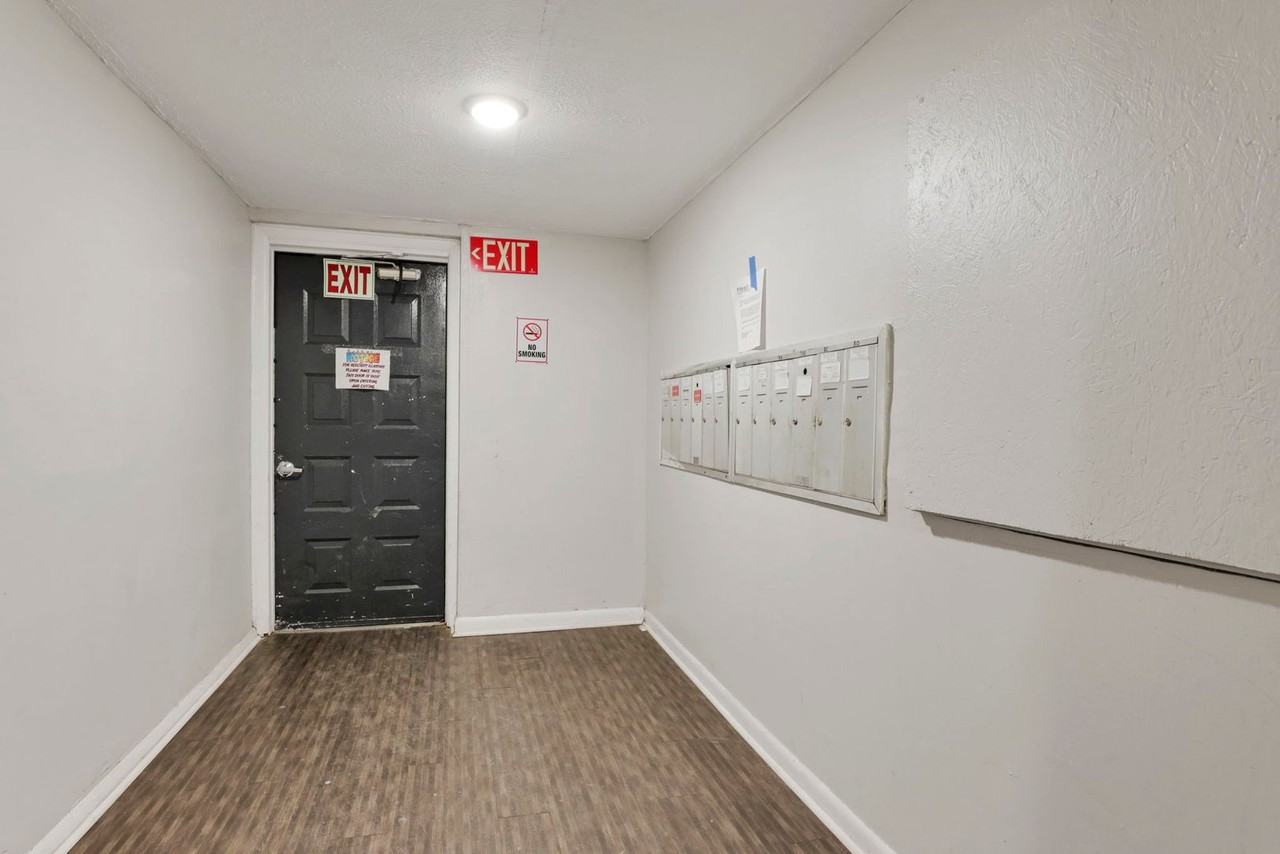 1581 E Mound St #2D - Photo 6 of 30