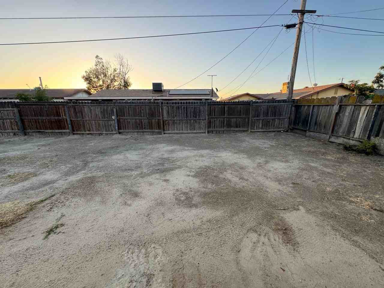 21346 S Wyatt Ave - Photo 2 of 24