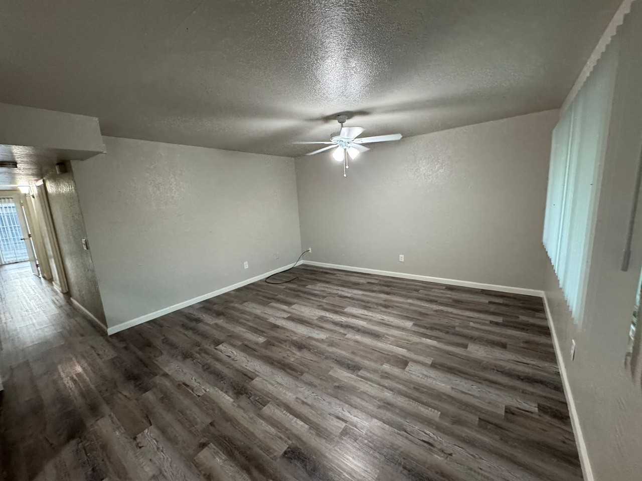 21346 S Wyatt Ave - Photo 3 of 24