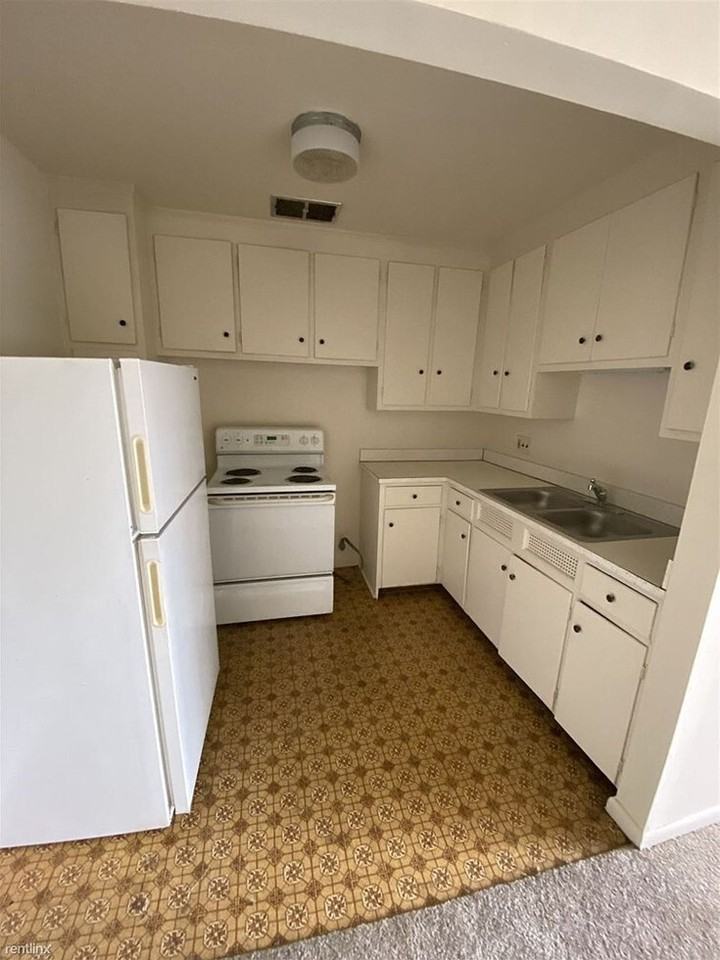 17161 Denver Street - Photo 3 of 21
