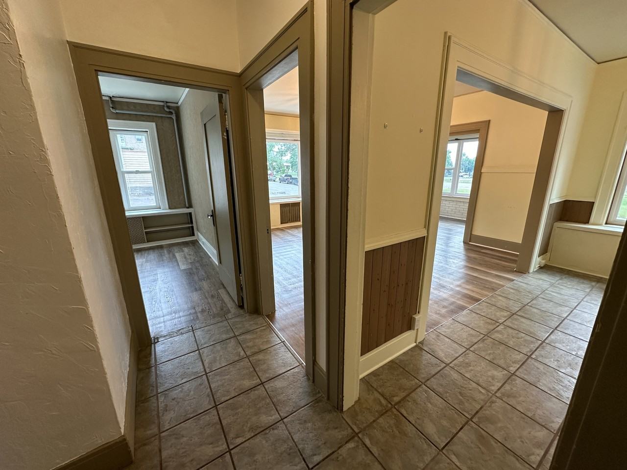 119 13th Street North - Photo 6 of 17