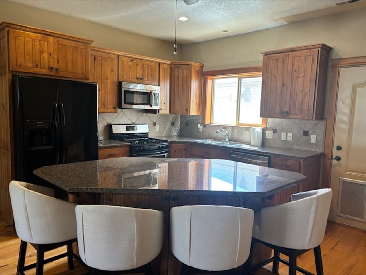 1337 E Mordyl Loop - Photo 6 of 21