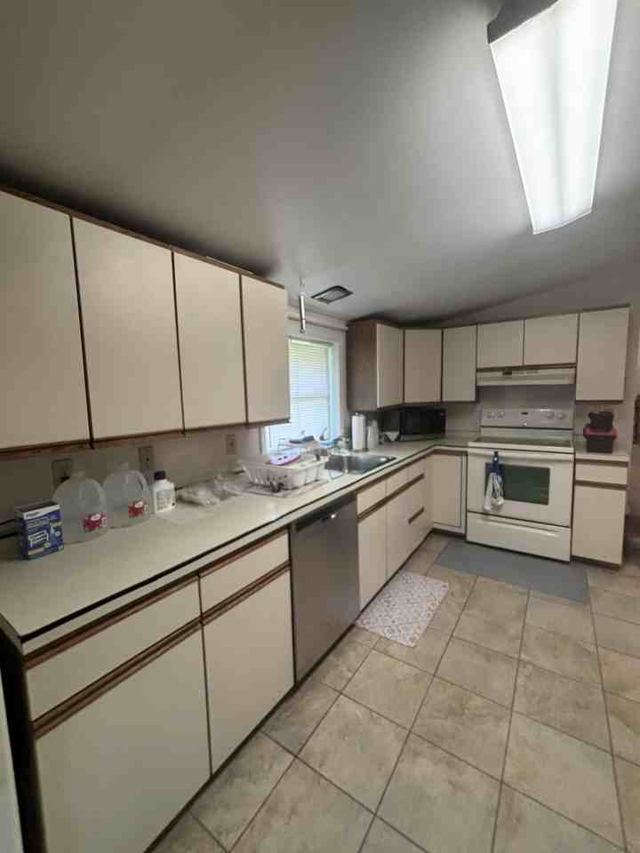 25 Delaware Avenue - Photo 4 of 21