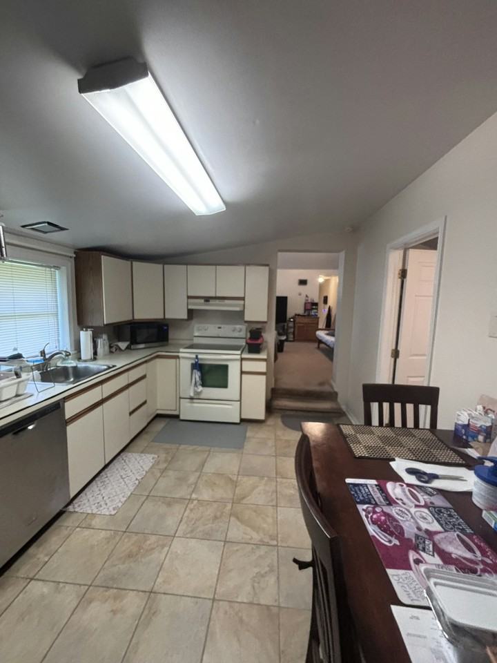 25 Delaware Avenue - Photo 5 of 21