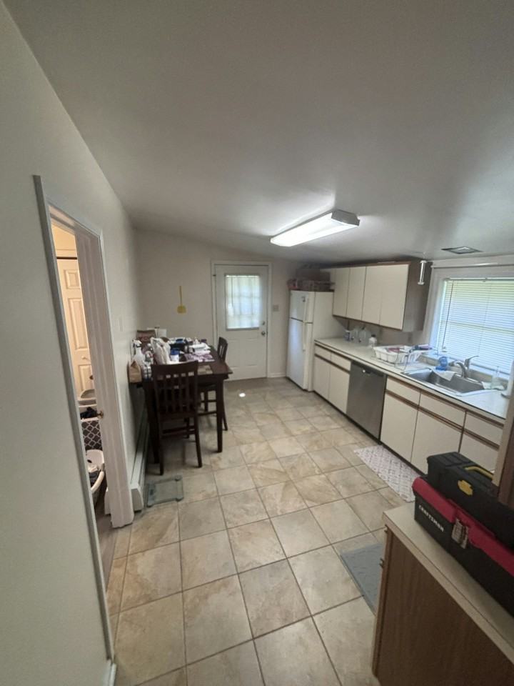 25 Delaware Avenue - Photo 7 of 21