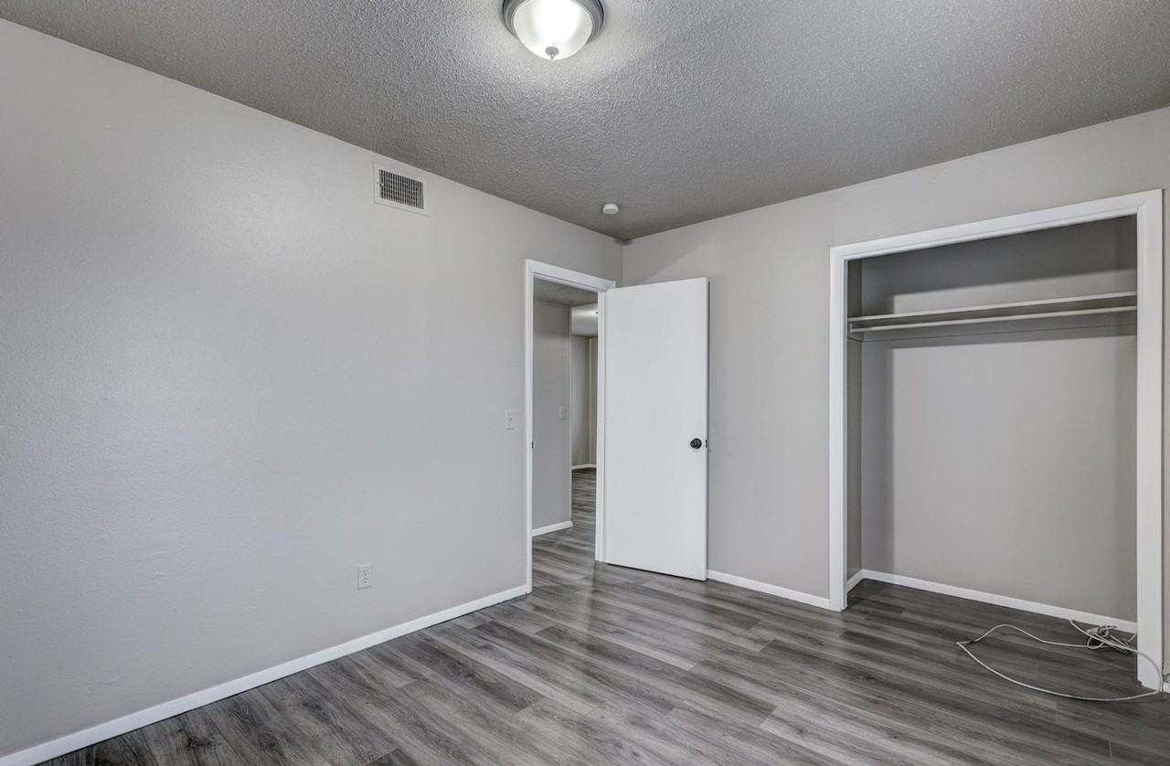 Parkview Apartments - Photo 6 of 17