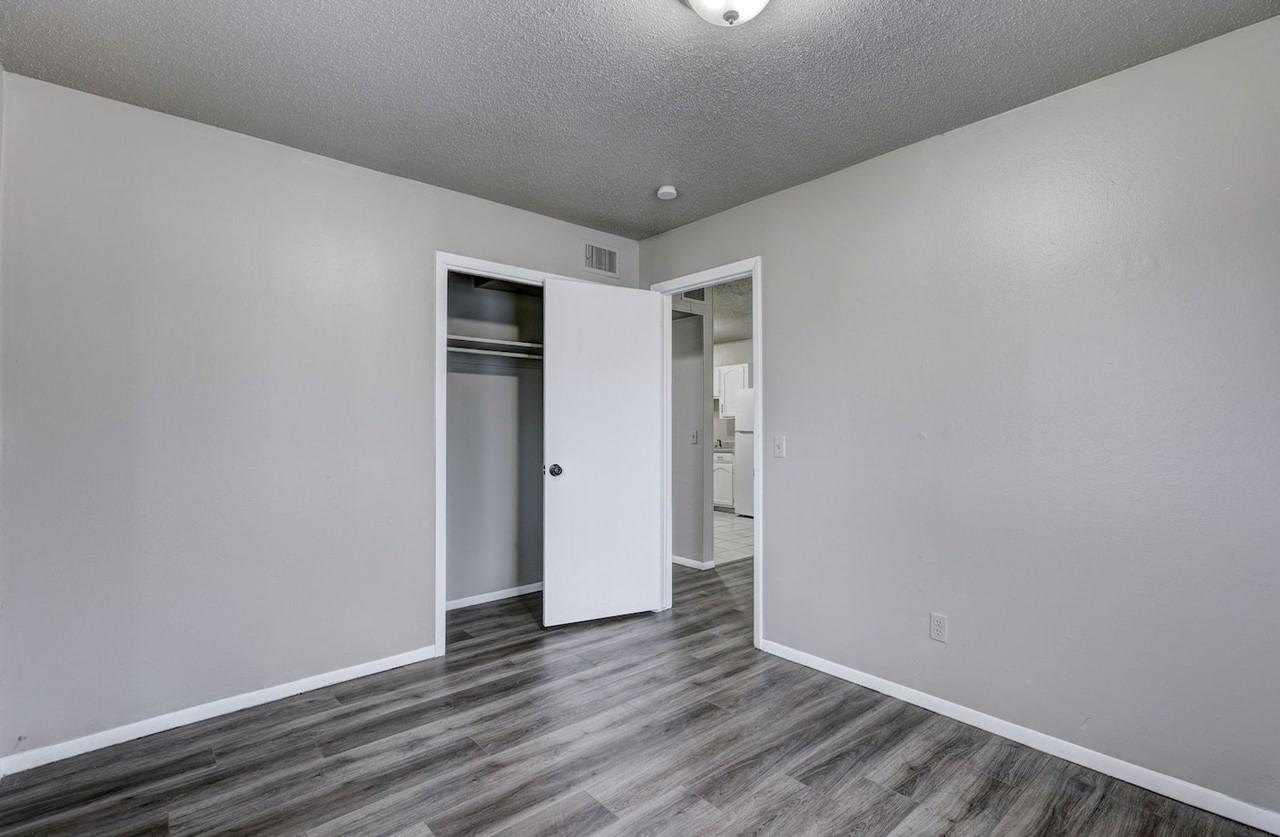 Parkview Apartments - Photo 7 of 17