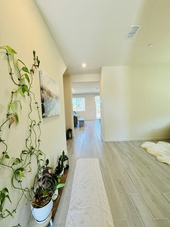 4018 Kenwood Circle - Photo 3 of 30