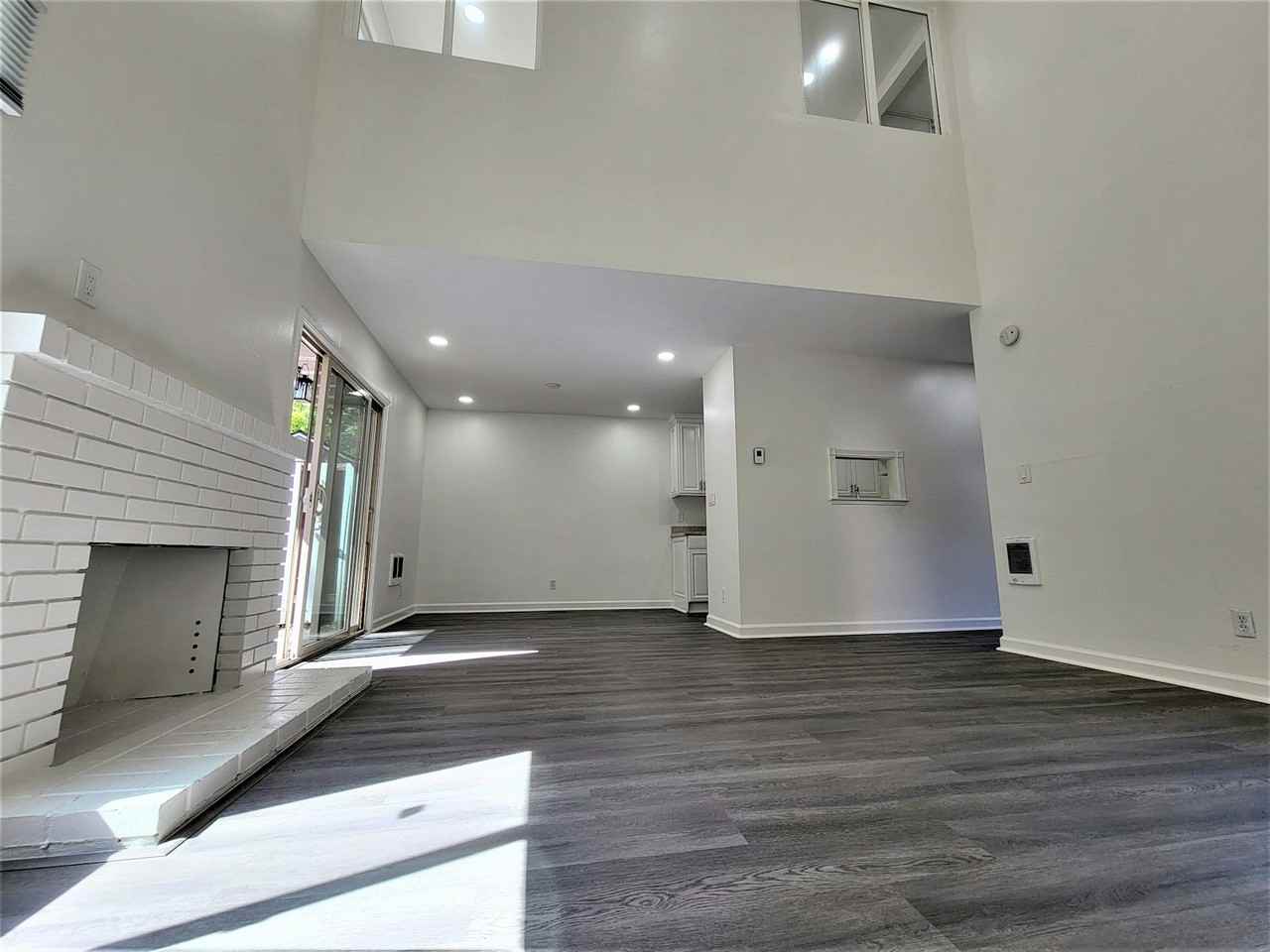 2553 Lancaster Court - Photo 7 of 26