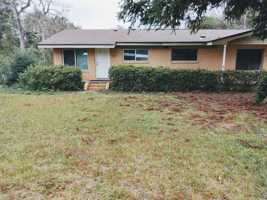 featured image of 7758 Kipling St