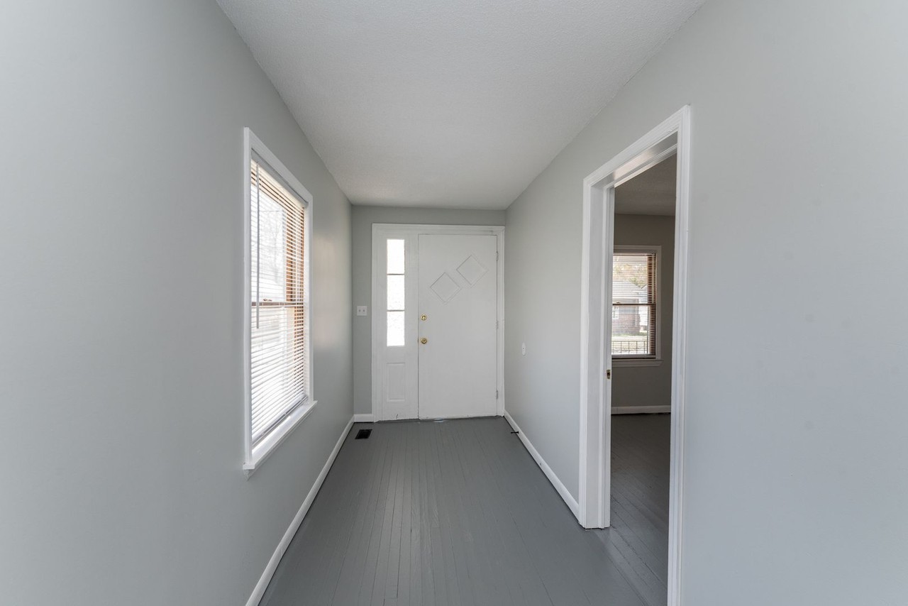 1921 Fenwick St - Photo 6 of 33