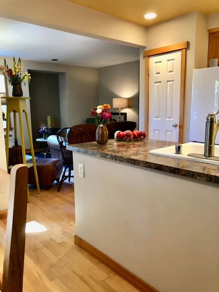 1300 Stonecress Ln Ne - Photo 2 of 20