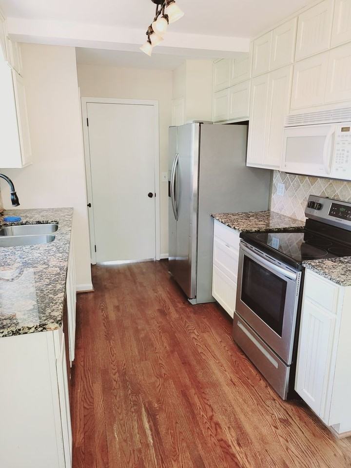 3543 Mill Springs Rd - Photo 5 of 17