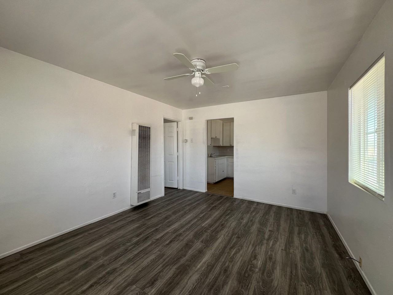 1105 Nancy St - Photo 3 of 18