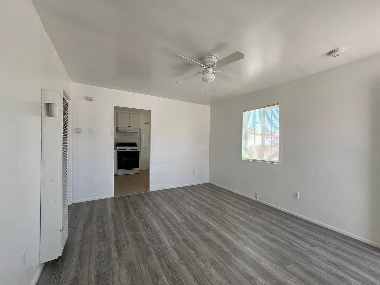 1105 Nancy St - Photo 4 of 18