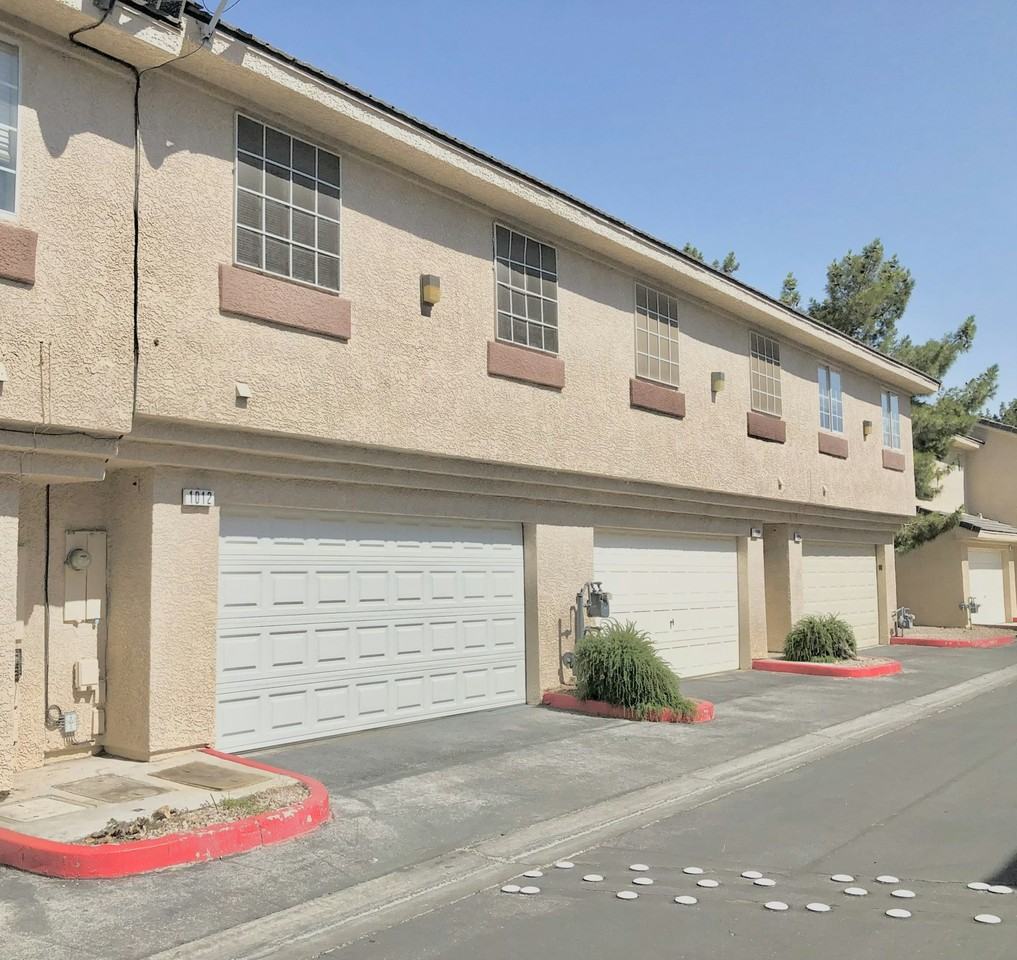 1012 Dusty Creek St - Photo 2 of 23