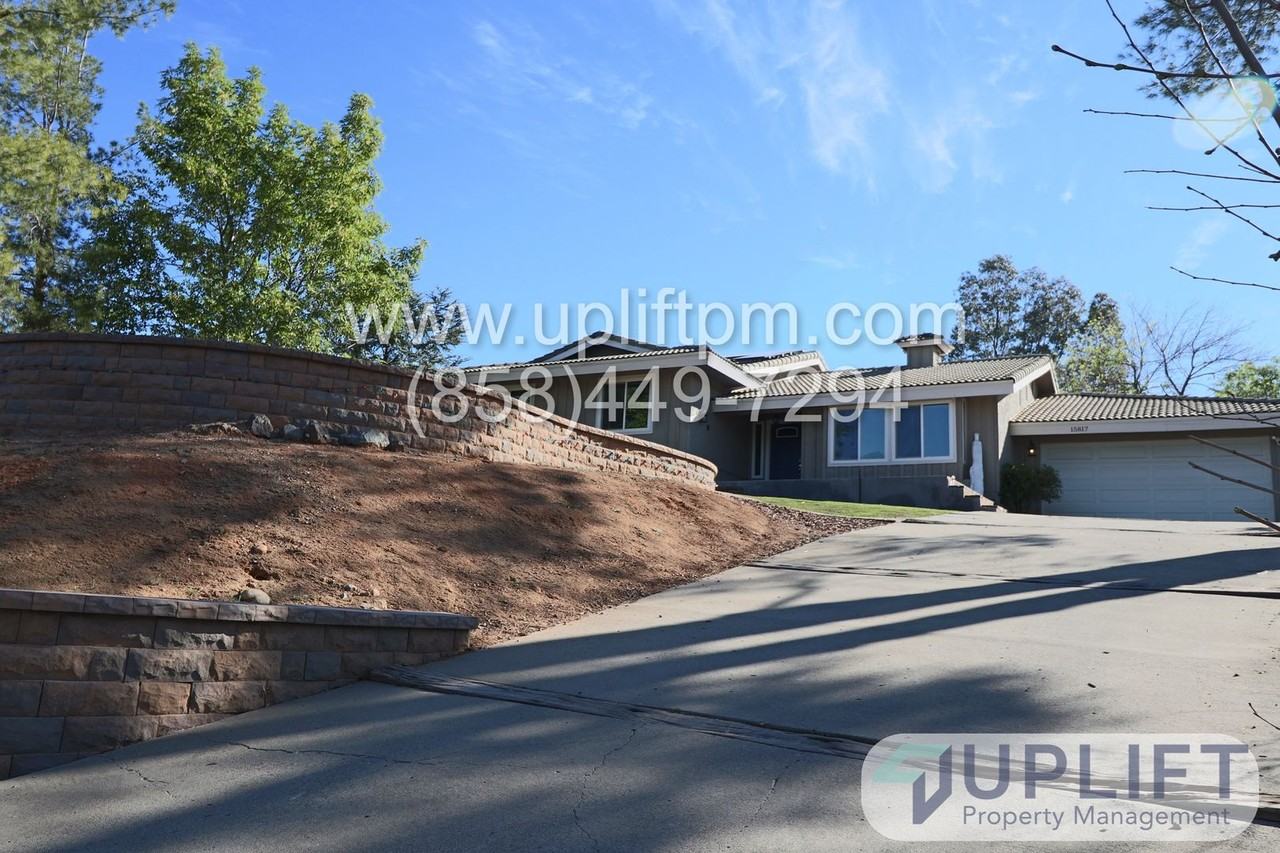 15817 Fecanin Way - Photo 2 of 26