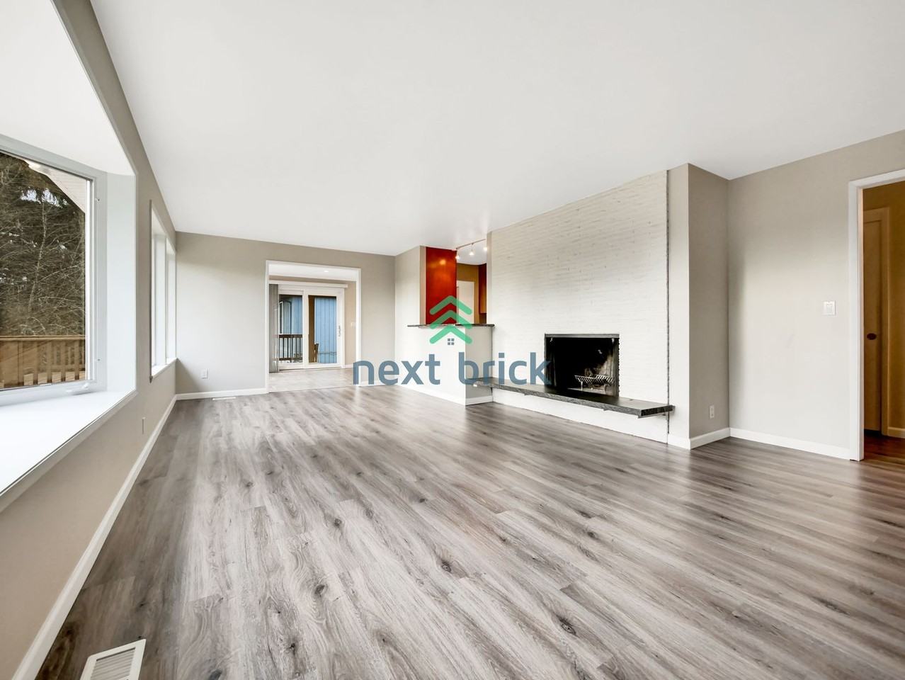 12447 Se 26th Pl - Photo 2 of 28