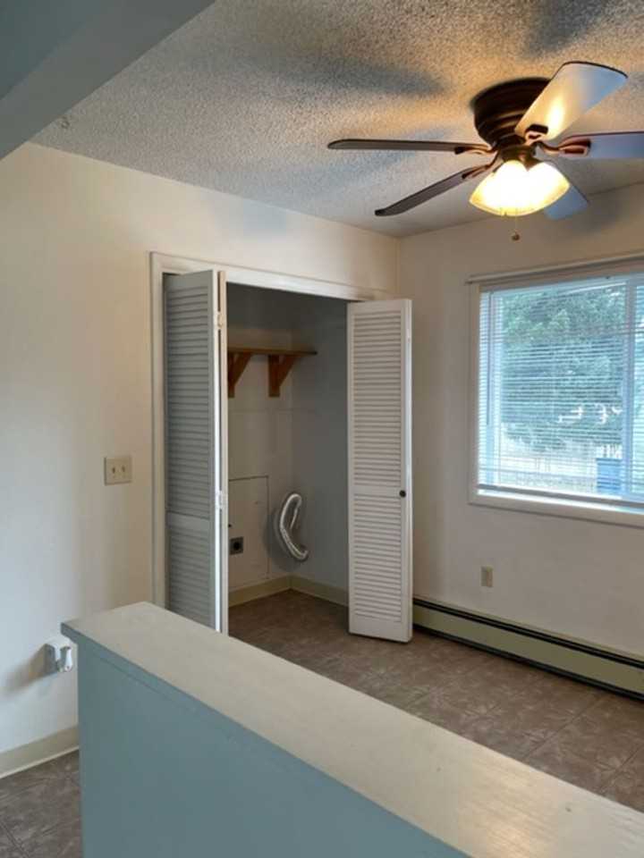 410 N 19th Ave - Photo 7 of 18