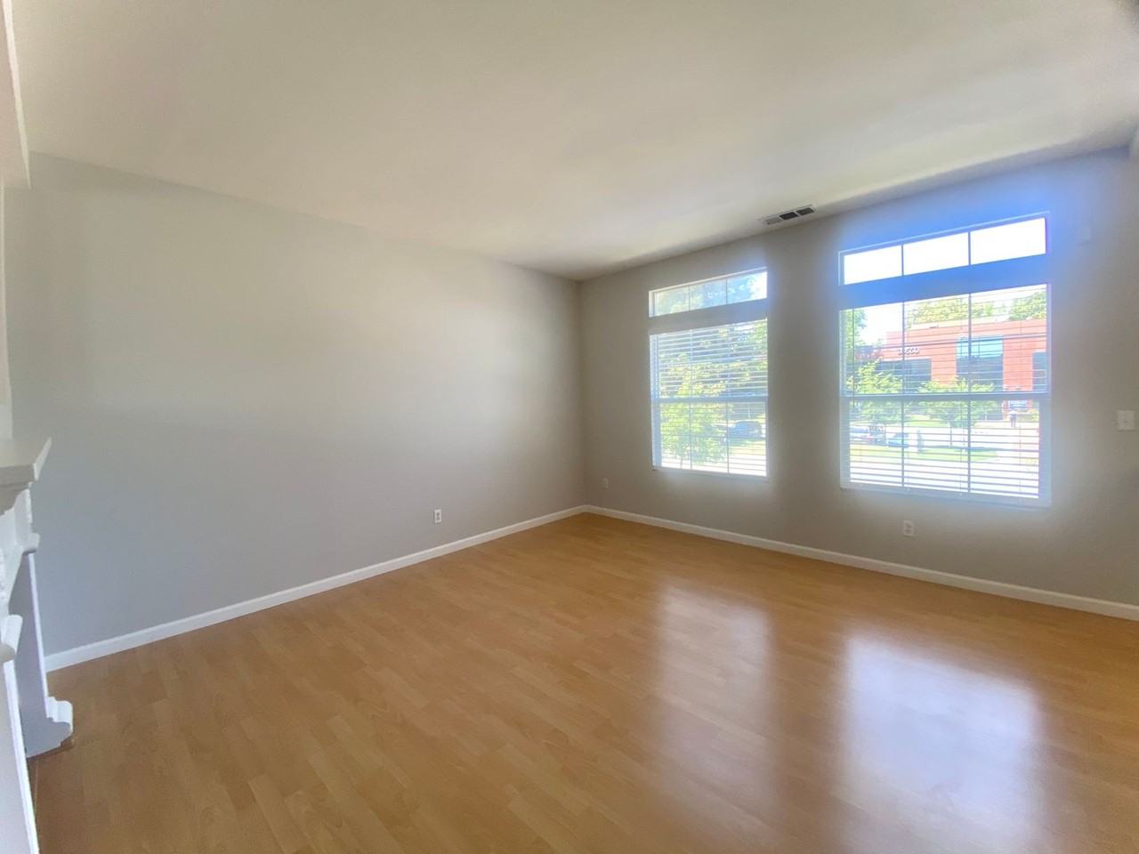 3449 Gilman Cmn - Photo 3 of 17