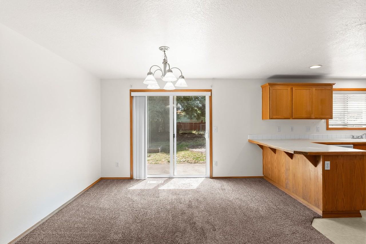 6032 Se Reedway St - Photo 7 of 23