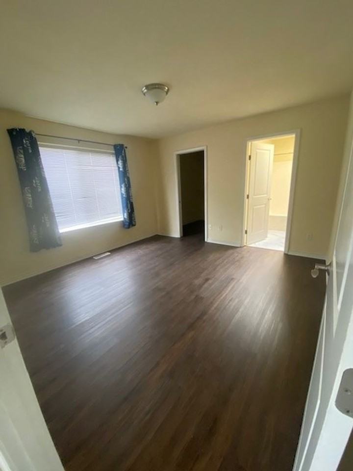 4050 Gloria Lane - Photo 3 of 12