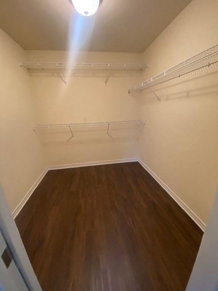 4050 Gloria Lane - Photo 7 of 12