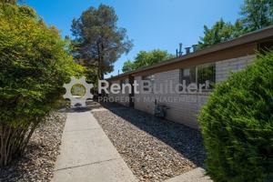 featured image of 9716 Comanche Rd Ne Apt 5