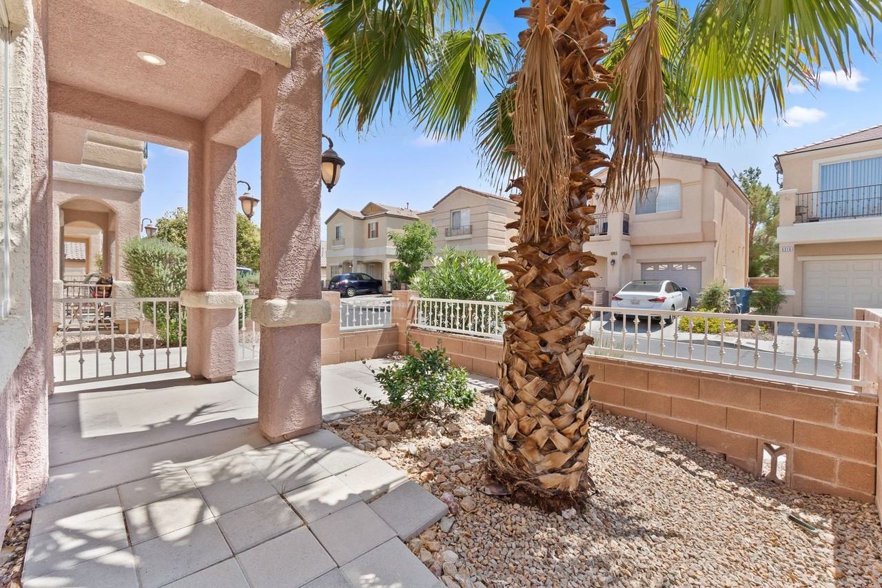 6315 Yampa River Way - Photo 2 of 27