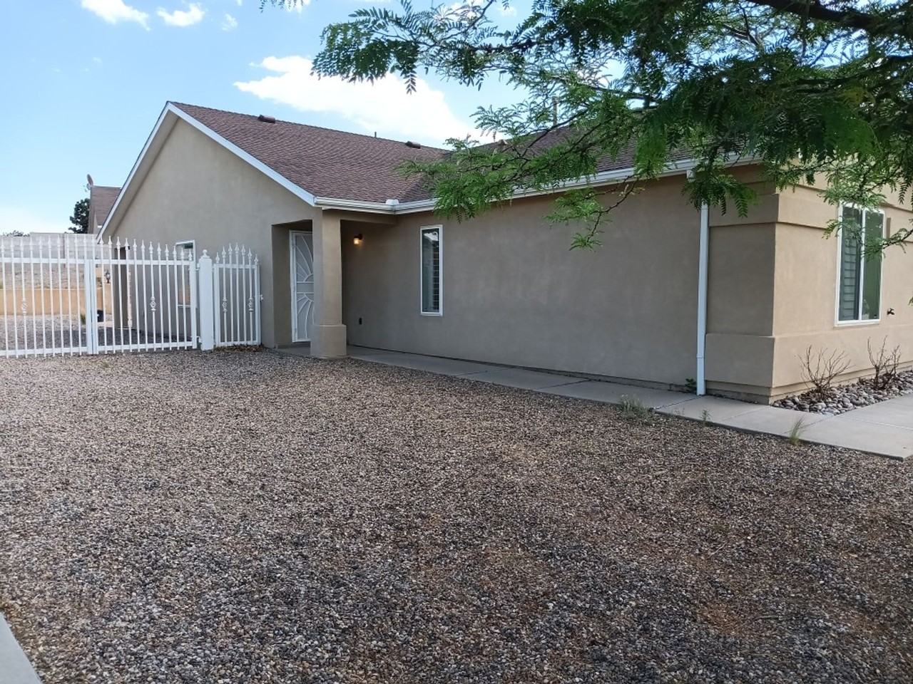 6100 Costa Blanca Ave Nw - Photo 2 of 6