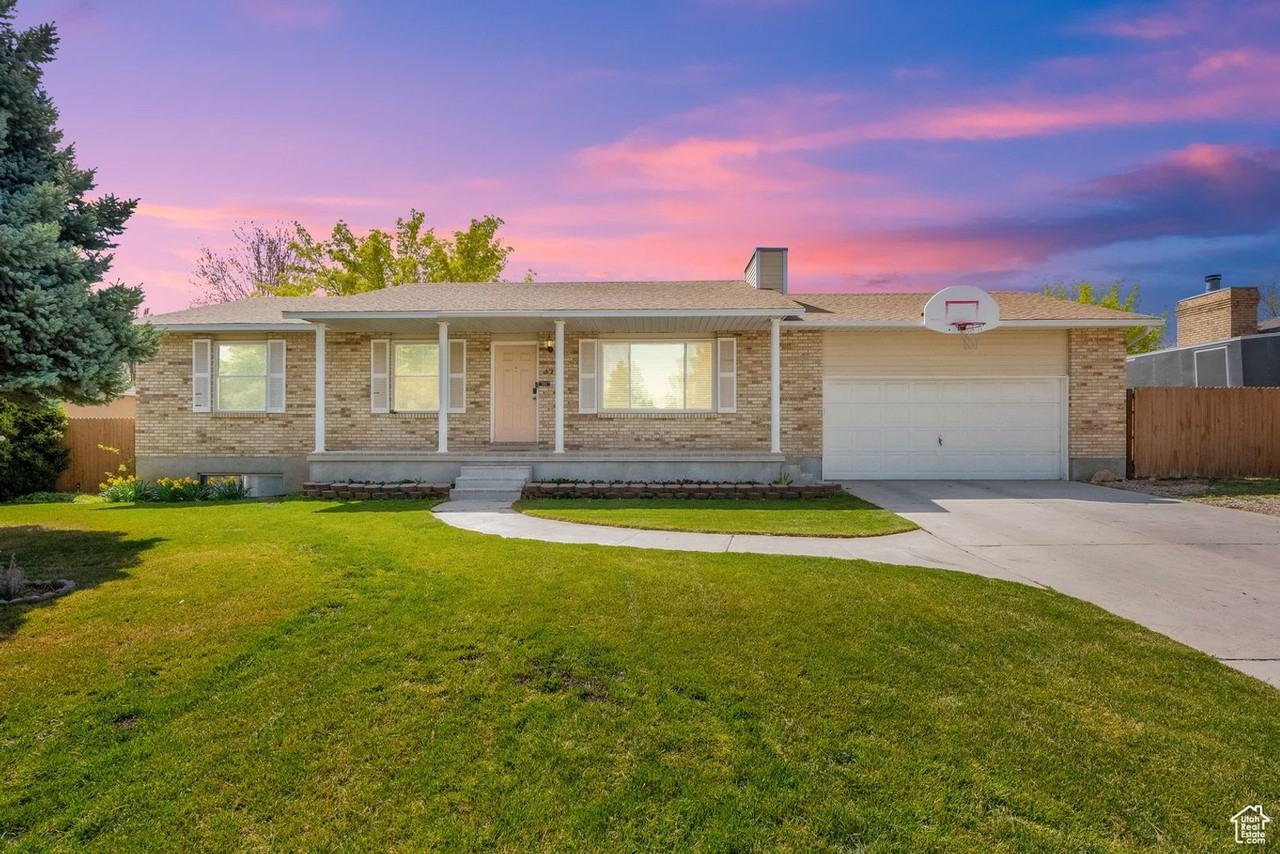 4287 W Queens Ferry Dr - Photo 2 of 19