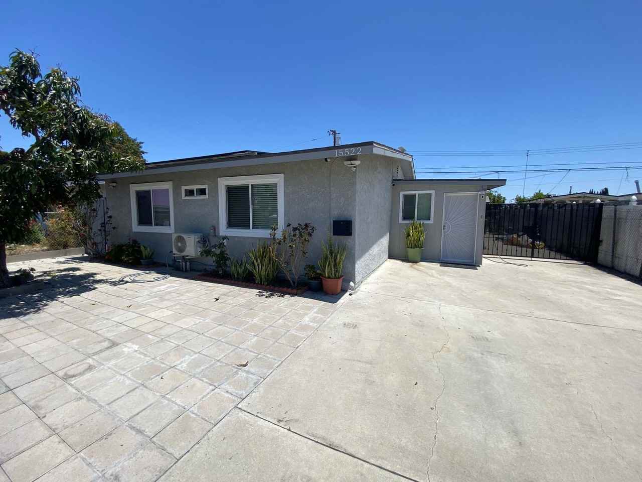 15522 Claretta Ave - Photo 2 of 38