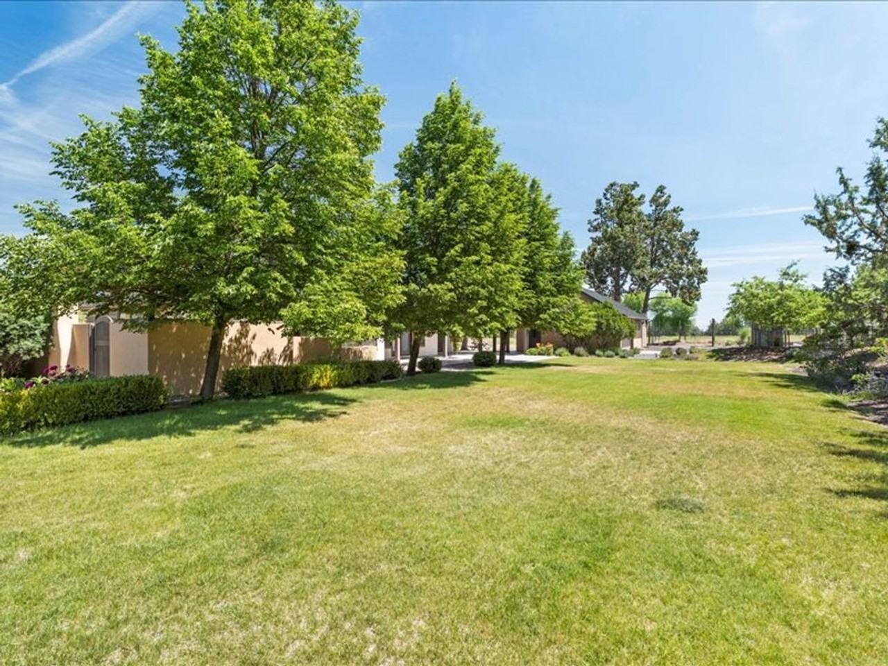 64420 Bailey Rd - Photo 7 of 46