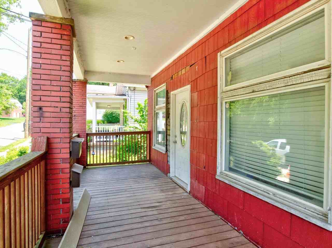 506 Bryan Ave - Photo 3 of 17