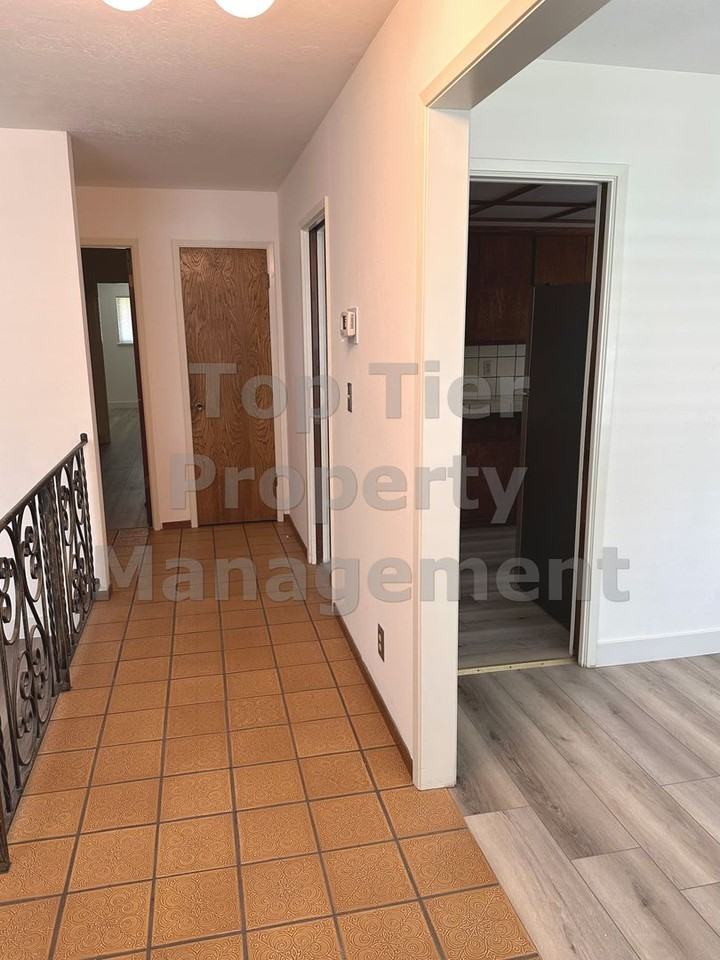 2265 Walnut Blvd - Photo 5 of 17