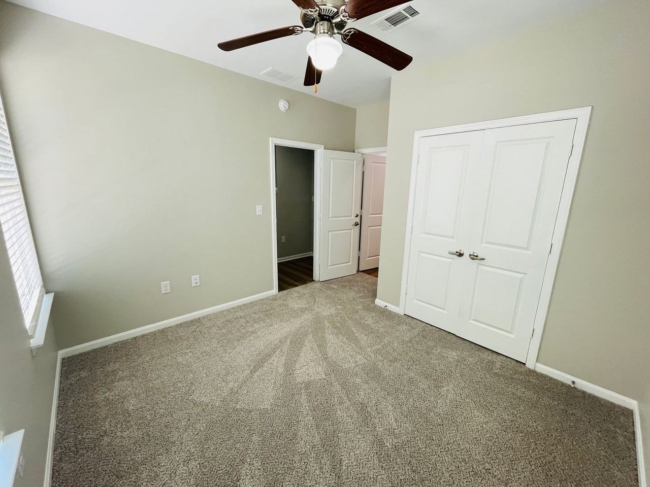 459 Olive Branch Way - Photo 5 of 32