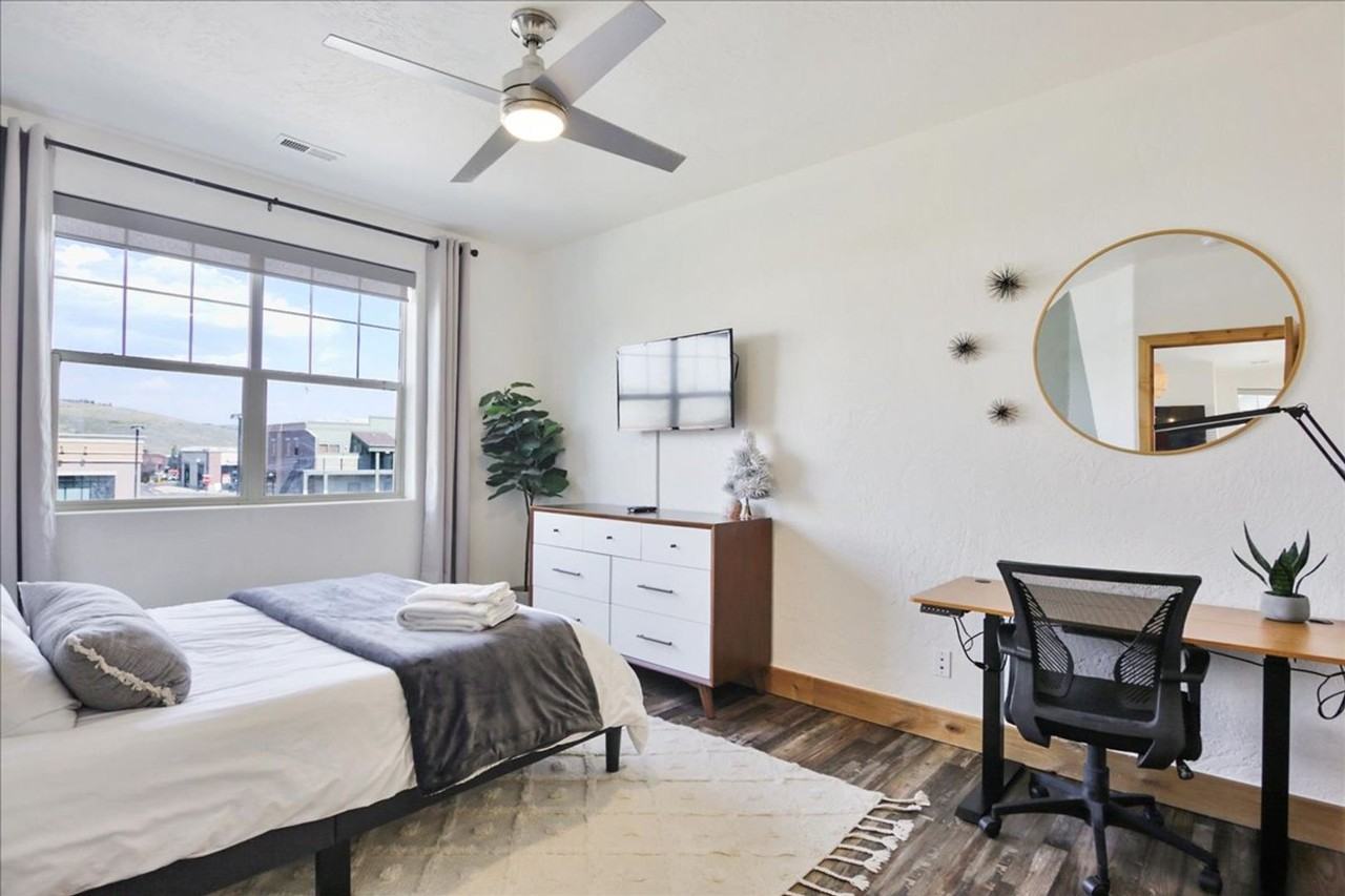 1734 Redstone Ave #E - Photo 6 of 13
