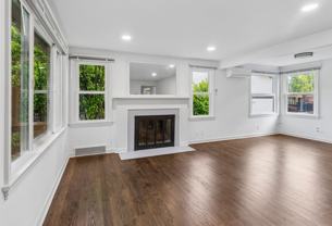 11019 35th Ave Ne - Photo 1 of 1