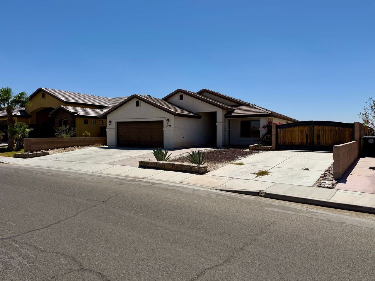 2174 N David Riedel Blvd - Photo 3 of 32