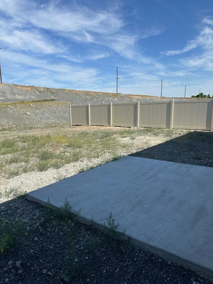 1914 Hickory Rd - Photo 3 of 11