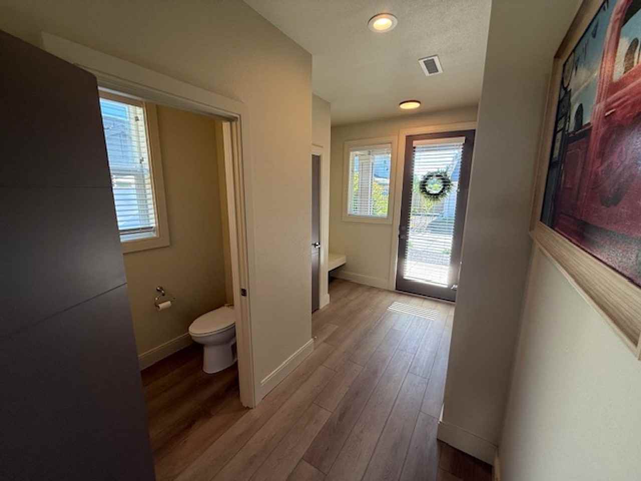 1879 Sw Stanford St - Photo 7 of 22