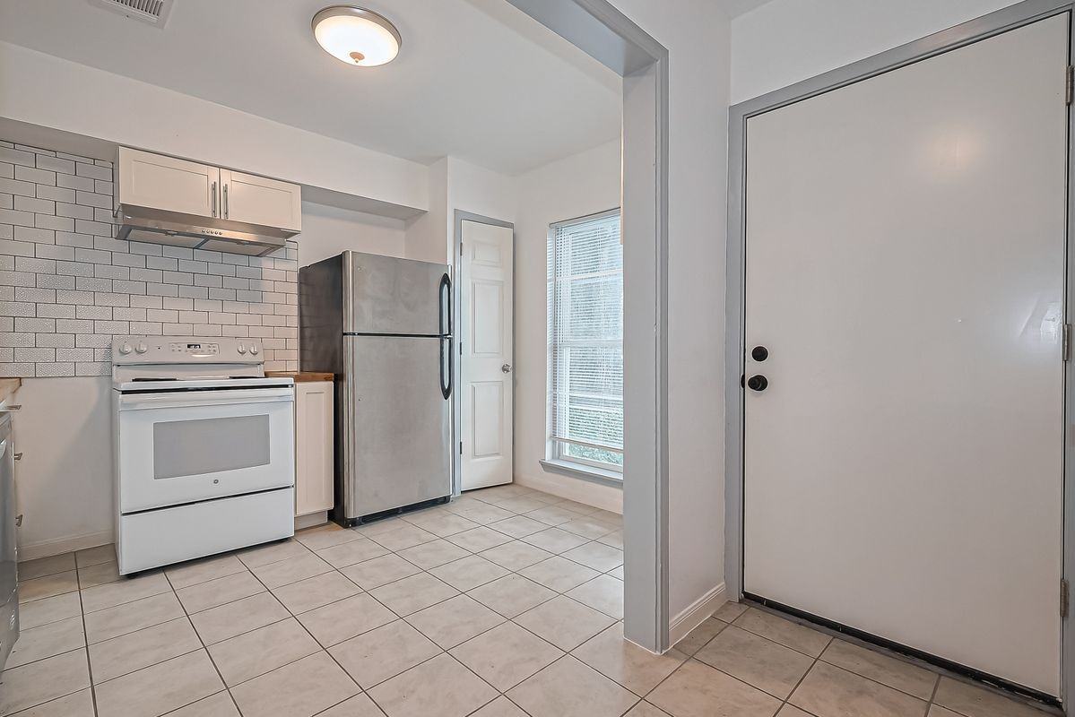 7805 Rue Saint Cyr St ##63 - Photo 3 of 18
